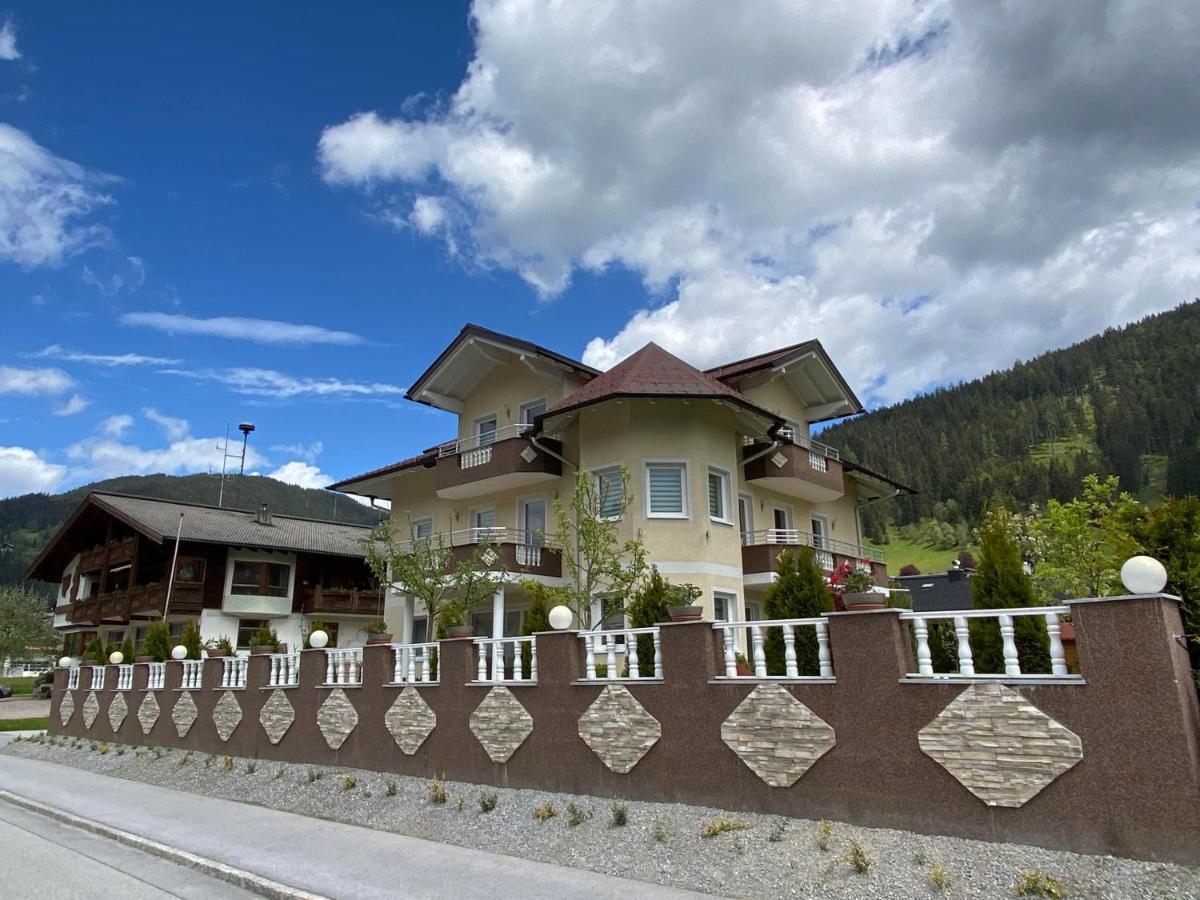 Haus Senel Apartamento Eben Im Pongau Exterior foto
