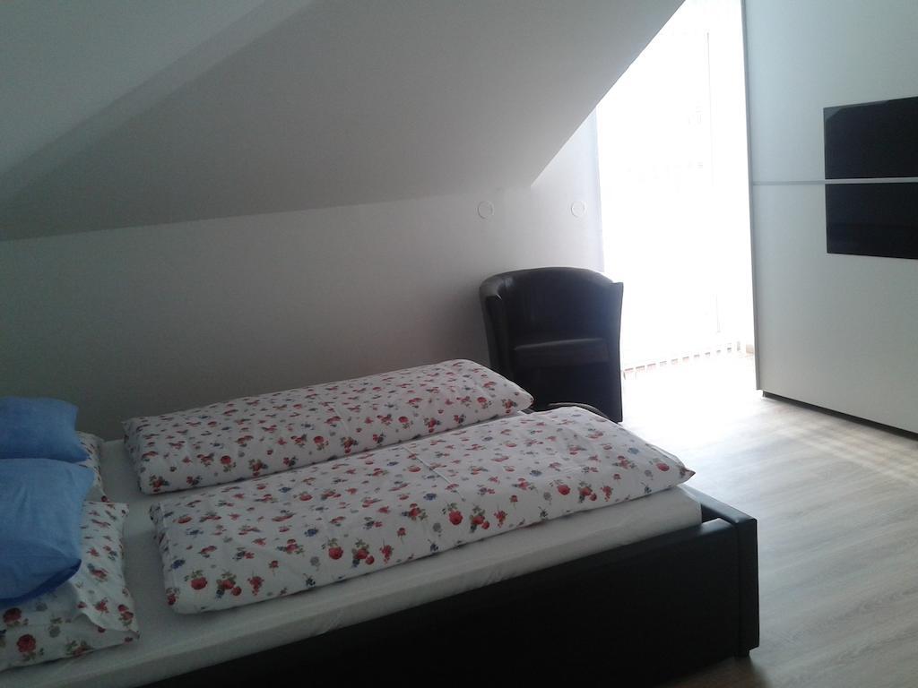 Haus Senel Apartamento Eben Im Pongau Quarto foto