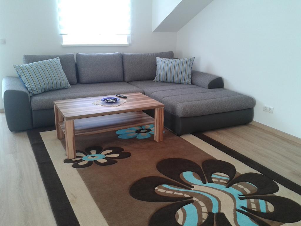 Haus Senel Apartamento Eben Im Pongau Quarto foto
