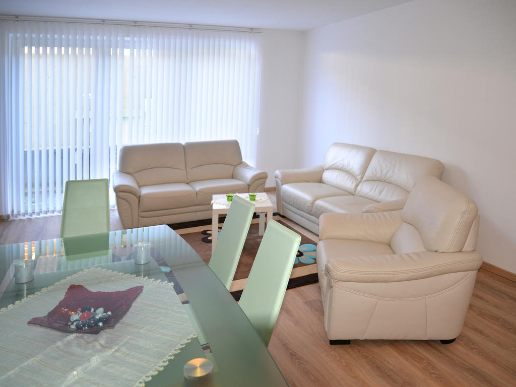 Haus Senel Apartamento Eben Im Pongau Quarto foto